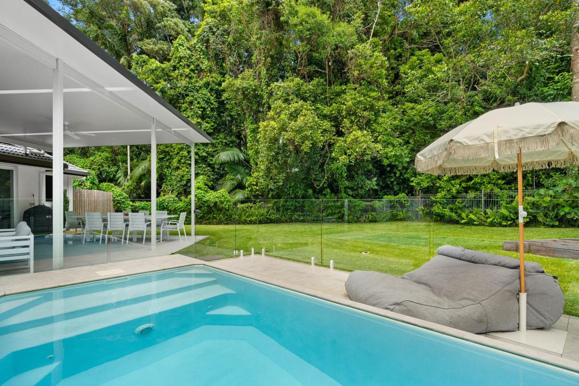 Hotel Amiri On Holbrook - Pet Friendly à Yaroomba Extérieur photo
